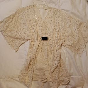 Ivory Lace Kimono!